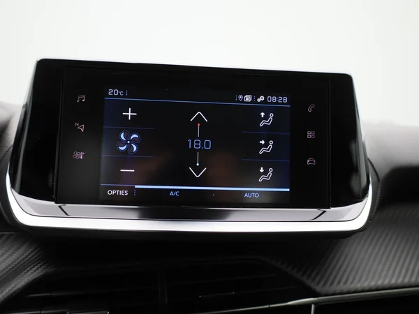 Peugeot 3008 (2022) — foto 14 van 38
