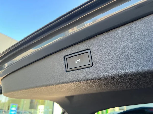 VOLKSWAGEN Tiguan (2026) — foto 4 van 12