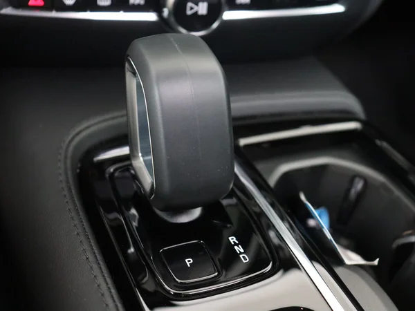 VOLVO V60 (2023) — foto 4 van 35