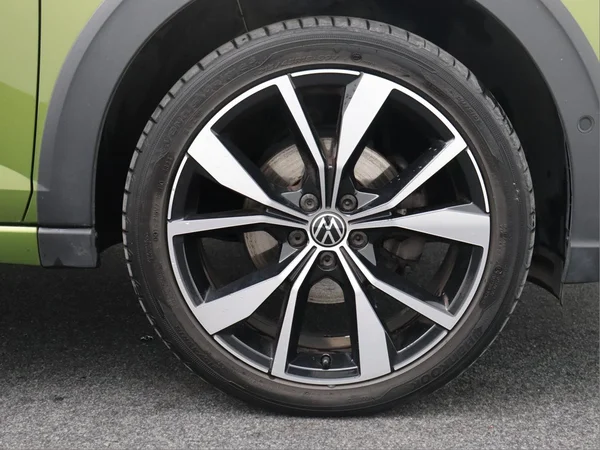 VOLKSWAGEN Taigo (2024) — foto 8 van 16