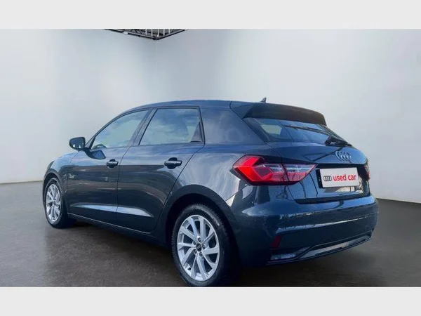 Audi A1 Sportback (2022) — foto 17 van 22