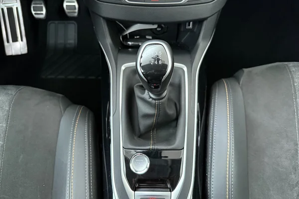 Peugeot 308 (2020) — foto 4 van 20