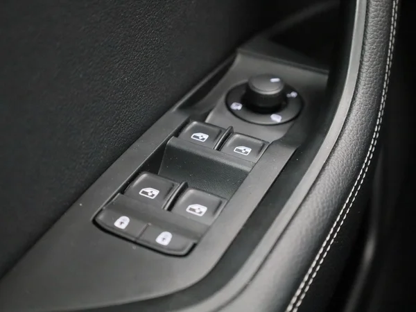 Škoda Superb (2022) — foto 30 van 47