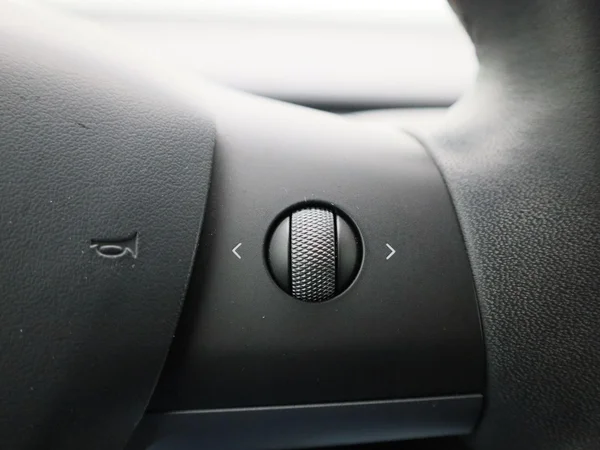 Tesla Model Y (2022) — foto 21 van 42
