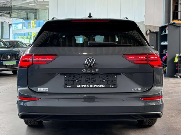 Volkswagen Golf Variant (2022) — foto 14 van 20
