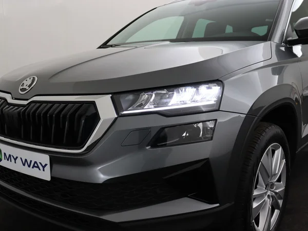 SKODA Karoq (2025) — foto 8 van 18