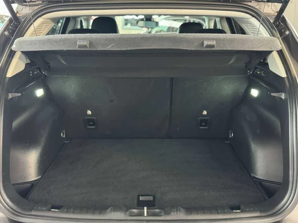Jeep Compass (2021) — foto 13 van 17