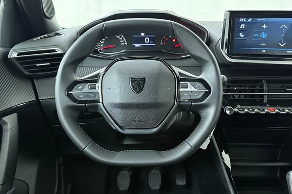 Peugeot 2008 (2025) — foto 2 van 20