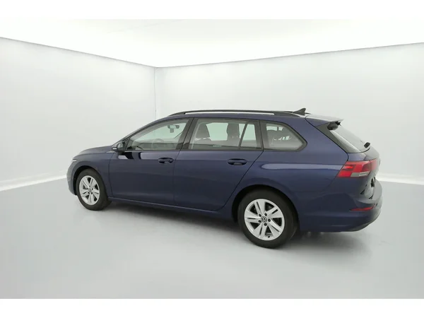 VOLKSWAGEN Golf VIII SW (2022) — foto 34 van 36