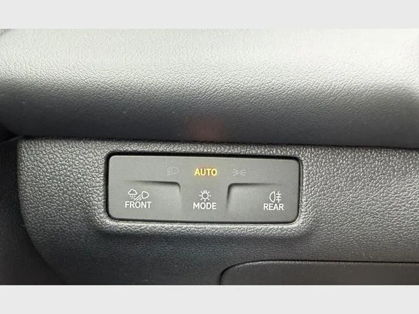 Volkswagen T-Roc (2026) — foto 7 van 35