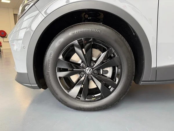 VOLKSWAGEN ID.4 (2026) — foto 5 van 16