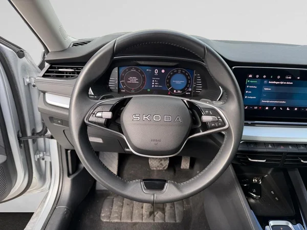 SKODA Octavia Combi (2025) — foto 7 van 24