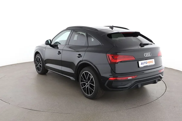Audi Q5 (2023) — foto 10 van 16