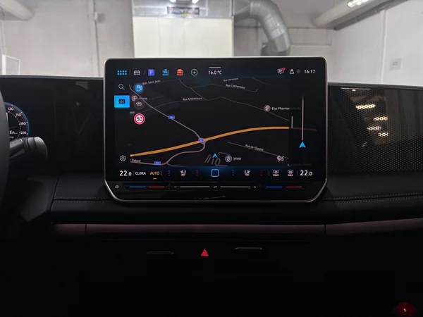 VOLKSWAGEN Tiguan (2025) — foto 5 van 20