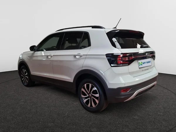 VOLKSWAGEN T-Cross (2022) — foto 17 van 23