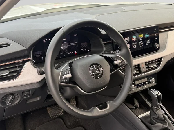 SKODA Kamiq (2024) — foto 6 van 24