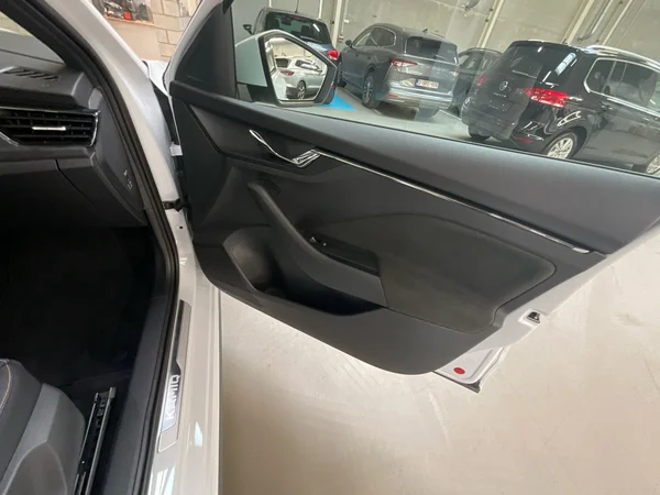 SKODA Kamiq (2025) — foto 16 van 24