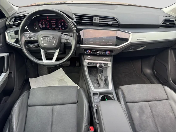 AUDI Q3 Sportback (2023) — foto 2 van 24