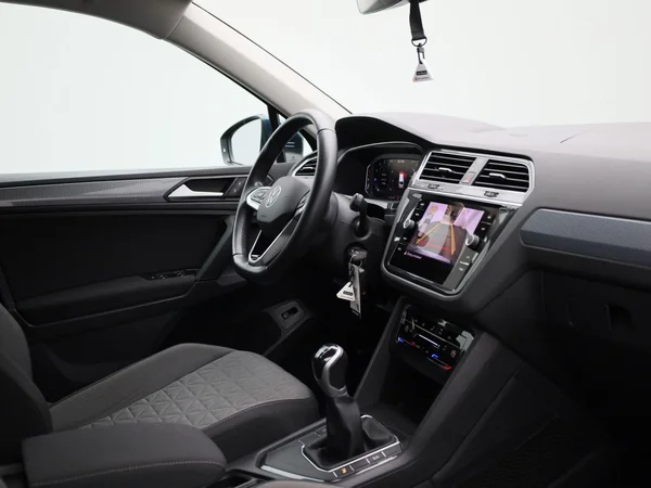 Volkswagen Tiguan (2022) — foto 27 van 39