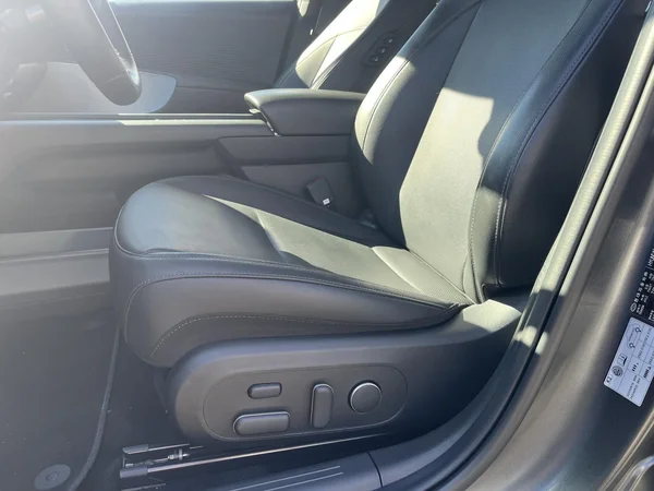 Hyundai IONIQ 6 (2024) — foto 6 van 27