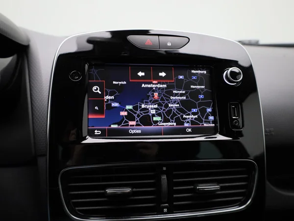 Renault Clio (2020) — foto 11 van 35