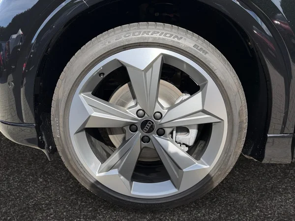AUDI Q4 e-tron (2026) — foto 3 van 16