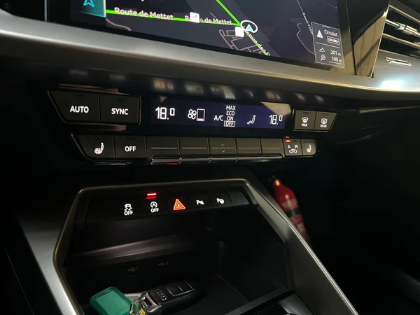 AUDI A3 Sedan (2024) — foto 4 van 20