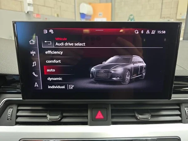 AUDI A4 Avant Dsl (2023) — foto 17 van 32