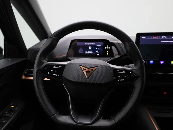 CUPRA Born (2022) — foto 45 van 47