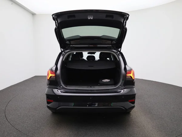 MG MG5 (2022) — foto 3 van 36