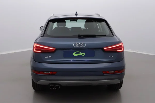 Audi Q3 (2018) — foto 34 van 47