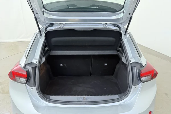 Opel Corsa (2025) — foto 12 van 16
