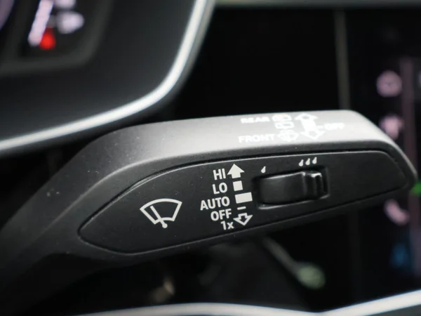 AUDI Q3 Sportback PHEV (2024) — foto 16 van 29