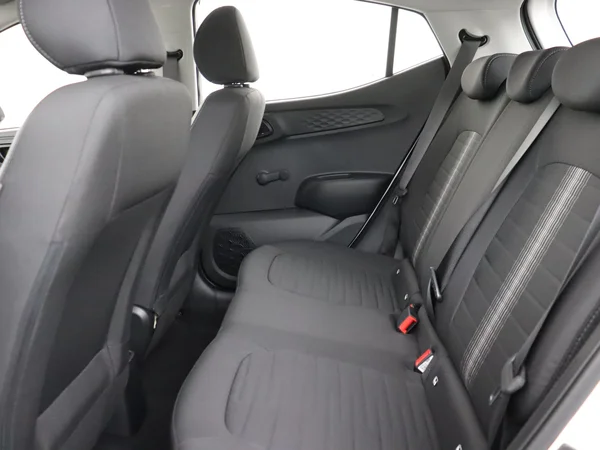 HYUNDAI i10 (2025) — foto 5 van 25