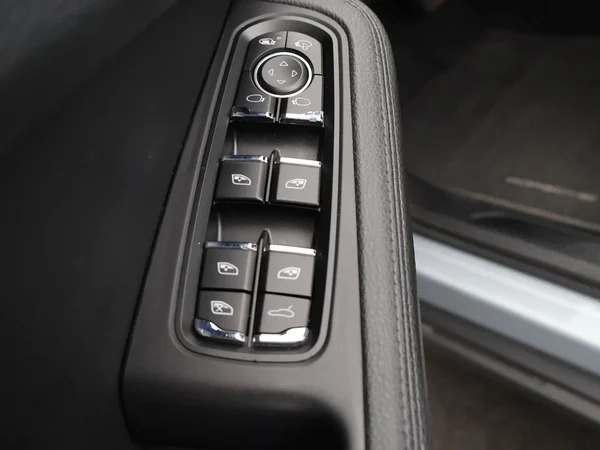 Porsche Macan (2021) — foto 26 van 27