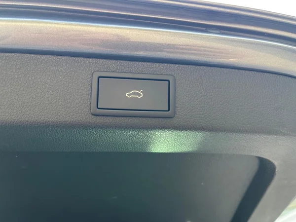 SKODA Superb Combi (2024) — foto 10 van 19