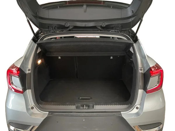 RENAULT Captur (2022) — foto 13 van 22