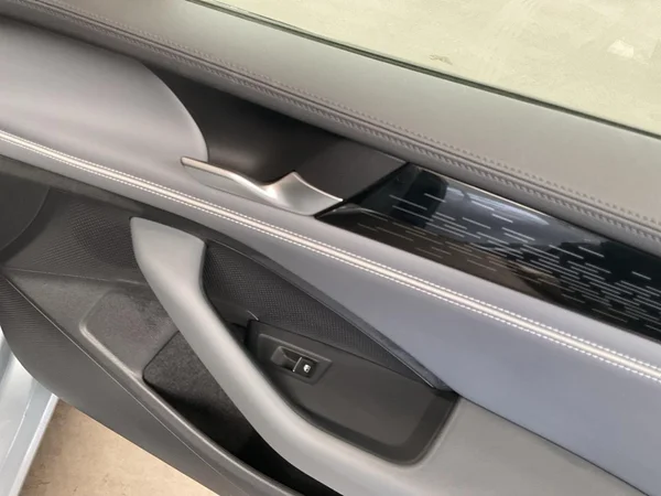 VOLKSWAGEN Passat SW (2025) — foto 9 van 24