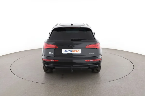 Audi Q5 (2021) — foto 11 van 16