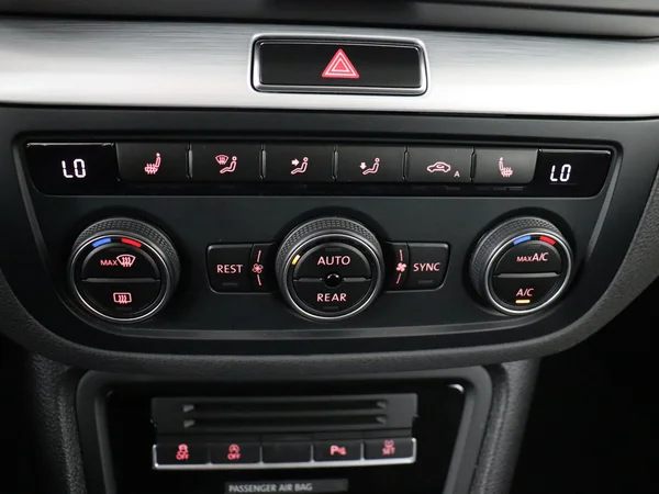 VOLKSWAGEN Sharan (2022) — foto 15 van 27