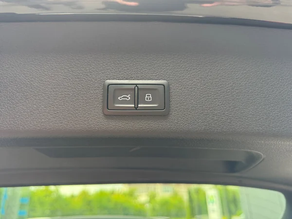 AUDI e-tron (2022) — foto 20 van 28
