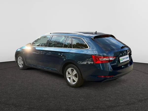 SKODA Superb Combi (2024) — foto 14 van 20
