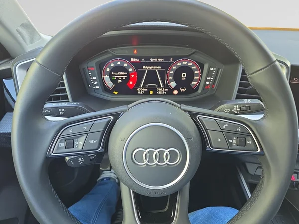 AUDI A1 Allstreet (2025) — foto 15 van 18