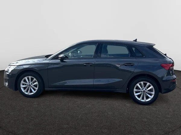 AUDI A3 Sportback (2023) — foto 14 van 15