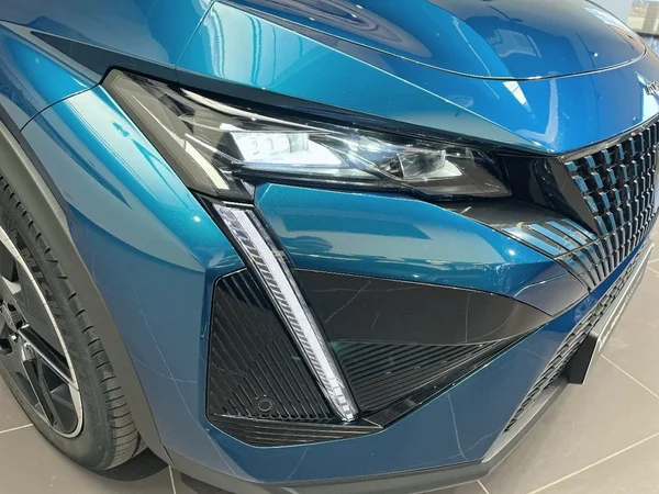 Peugeot 408 (2023) — foto 18 van 19