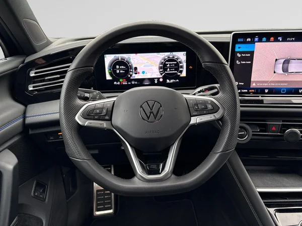 VOLKSWAGEN Tiguan eHybrid (PHEV) (2025) — foto 4 van 24