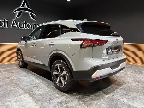 Nissan Qashqai (2021) — foto 23 van 26