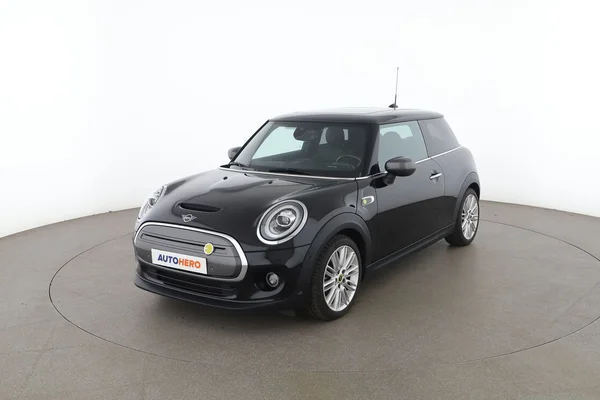 MINI Mini (2021) — foto 11 van 18