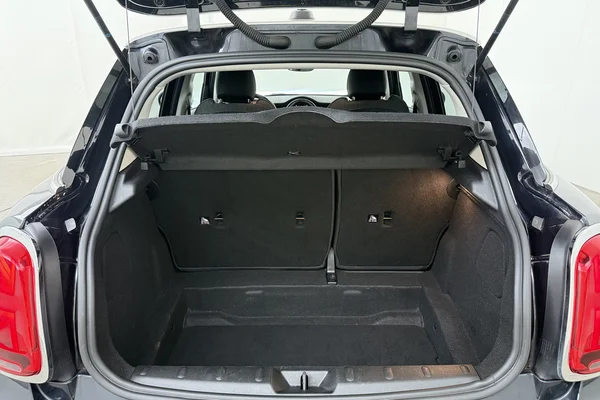Mini Mini 5 Doors (F55 LCI II) (2021) — foto 19 van 23