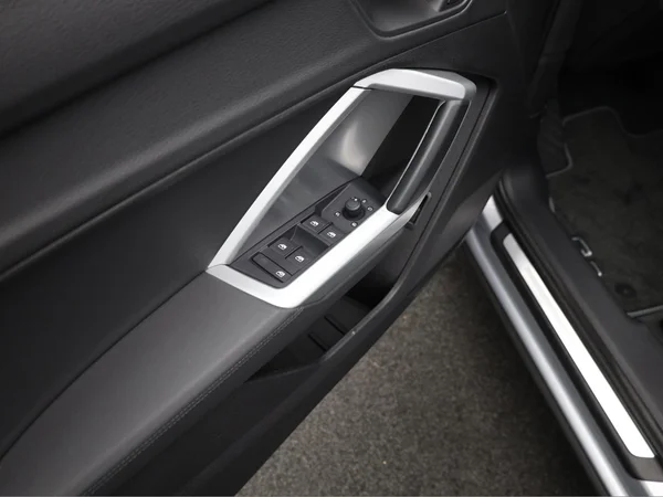 AUDI Q3 (2019) — foto 6 van 19
